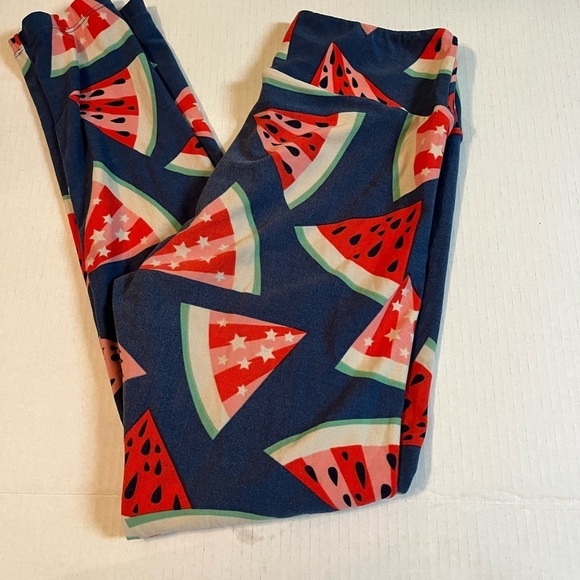 Watermelon LuLaRoe Leggings Rare Retired Print ONE SIZE - Picture 3 of 8